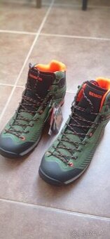 Turistická obuv Bennon