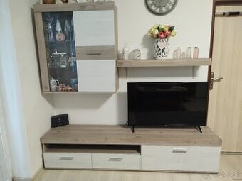 Obývacia stena biela dub truflovy