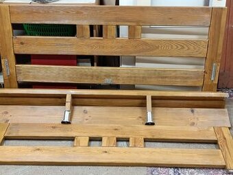 Manželská posteľ masív 180x200cm