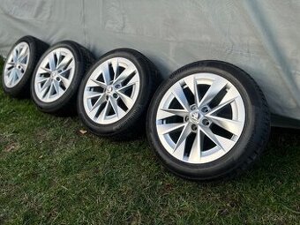 Octavia 4 zimná sada 5x112 r17