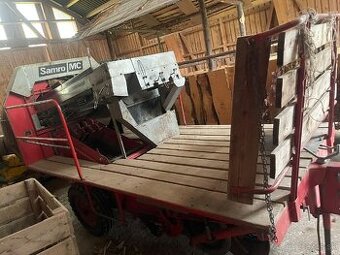 Zemiakovy kombajn vyoravač zemiakov samro