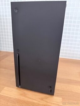 XBOX Series X + 3x ovladac (1x Elite) + Razer sluchadla