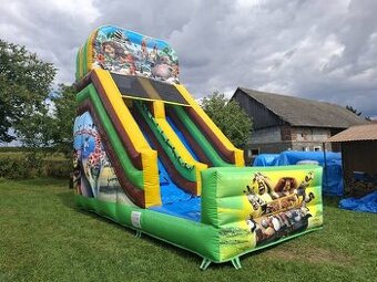 Skakaci hrad Madagaskar 2