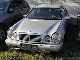 Mercedes-benz  w210 E300D