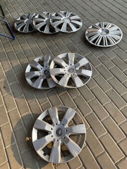 Puklice na auto c 16