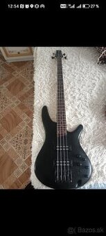 Bas gitara ibanes SR 300 EB