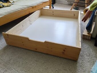 Zásuvky pod posteľ