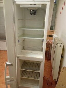 Predám presklenú chladničku