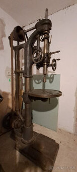 Predám stojanovú vŕtačku