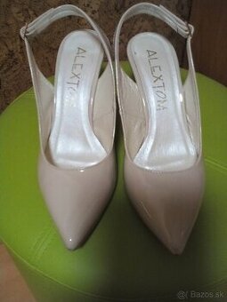 Kožené lodičky úplne nové