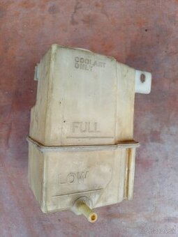 Mazda 323 expanzná nádržka