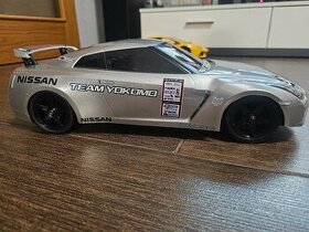 Rc auto Nissan GTR