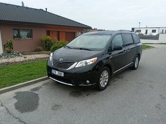 TOYOTA SIENNA XLE 3,5 V6 AWD 2015 NOVÝ MODEL 7 míst LPG