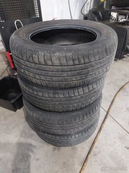 GOOD YEAR 205/60 R16
