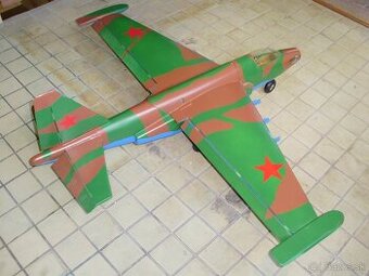 Suchoj SU 25