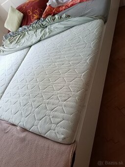 Predám posteľ s matracmi 90 cmm