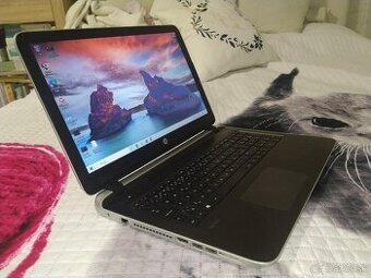 HP. i7. RAM 16 GB. SSD 512 GB. Nová baterka. Nvidia 8 GB.