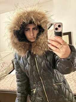 Zimná bunda s pravou kožušinou z líšky