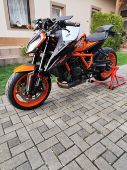 KTM 1290 Superduke R