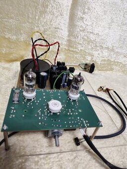 sluchadlovy zosilovač