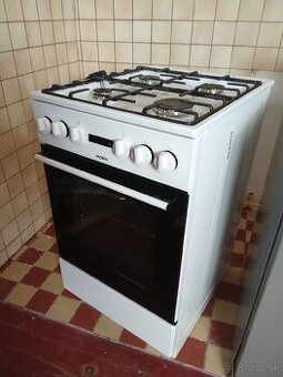 Plyn. Sporák+rúra (záruka)