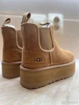 UGG nove