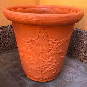 Predám plastové črepníky - 1