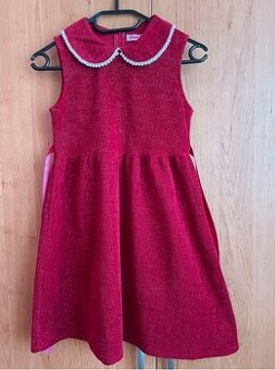 červené šaty v.146