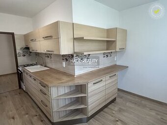 HALO reality - Prenájom, trojizbový byt Prievidza, Sídlisko  - 1