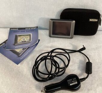 GARMIN NUVI 200 GPS navigácia s mapou pre rok 2026.