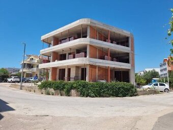 CHORVÁTSKO - Apartmány 140 m od pláže (3i) - VODICE