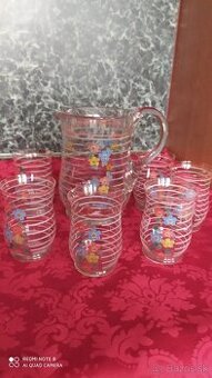 Krčah a poháre retro