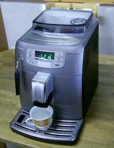 Automatický kávovar Saeco Intelia Evo.