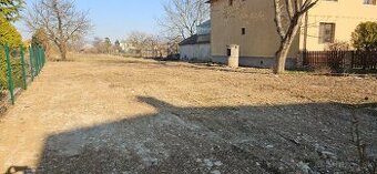 Pozemok 1430 m2  Haniska pri KE.