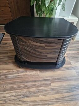 Bar na kolecakach, stolik pod televízor