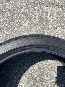 245/35 R20 dezén 4mm