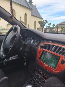Peugeot 607