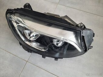 Mercedes GLC predne prave svetlo LED inteligent light system