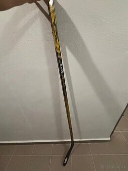 nová hokejka Bauer Supreme MX3, pravé zahnutie