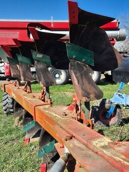 NOVA CENA.Predam 5 radlicny pluh otocny