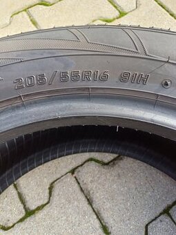 Zimné pneumatiky 205/55 R16