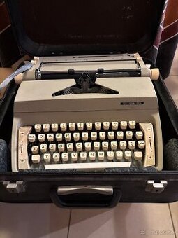 Písací stroj Consul