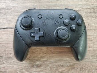 Nintendo Switch Pro Controller