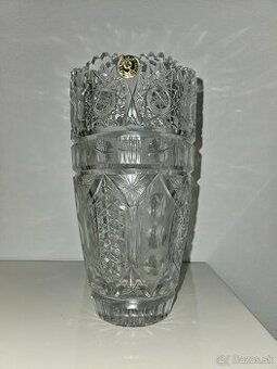 Predam kristalovu vazu