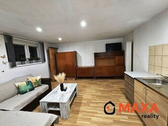 Garsónka, Senica – Kolónia