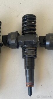 Predám vstrekovacie trysky pre 1.9TDI PD 96kW a 110kW 038130