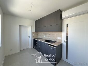 Na prenájom moderný, zrekonštruovaný 2-izbový byt s balkónom