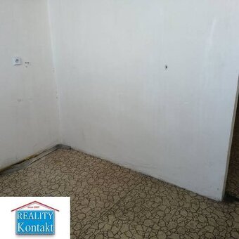 Ponúkame skladové priestory na podnikanie v Nových Zámkoch