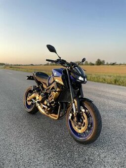 YAMAHA MT-09 /ABS/ Quick Shifter/ AKRAPOVIC