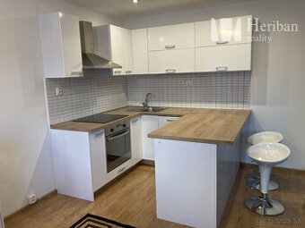 2 izb.byt, 56m2, rekonštr. a zariadený, Jazmínova ul, Terasa